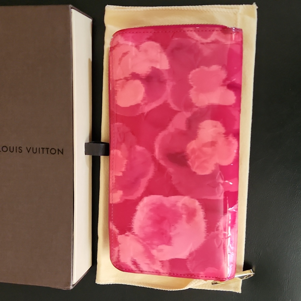 Louis Vuitton Ikat Long Zippy Wallet, Firm price